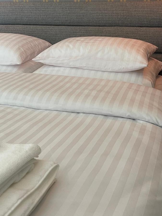 Queen Size Bed - Apartament Obok Manufaktury W Centrum Lodzi - Parking Gratis!!! Exterior photo